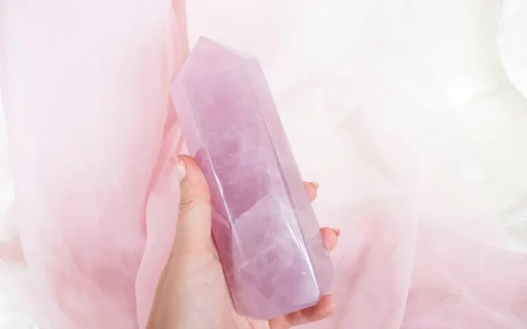 What is Lavender Rose Quartz? Meanings | It’s Benefits | How to Use?